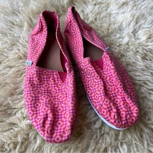 Toms Classic Cayenne Canvas Tile Slip On